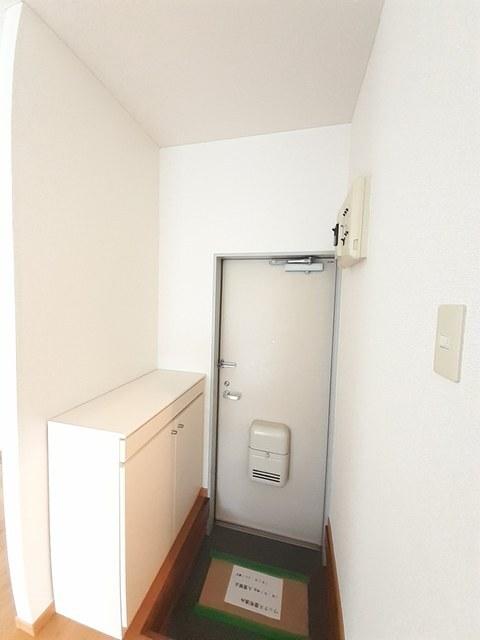 サンビューラーＢ（105） 玄関