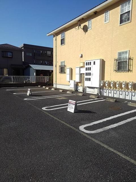 ポラリス（102） 駐車場