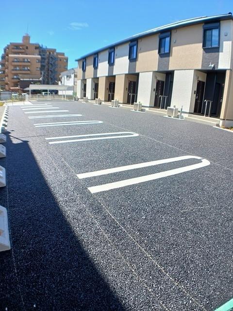 フォンターナ・アリア（202） 駐車場