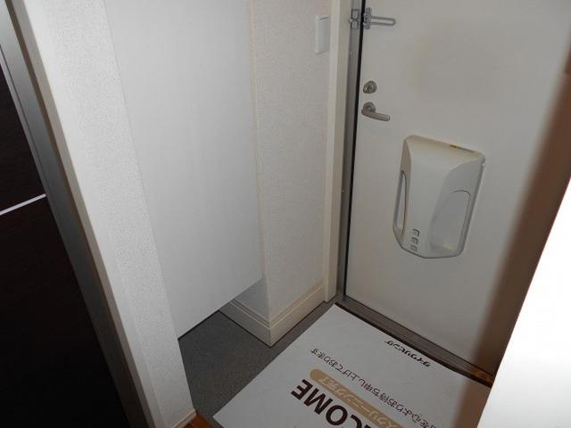 アルファⅢ（102） 玄関