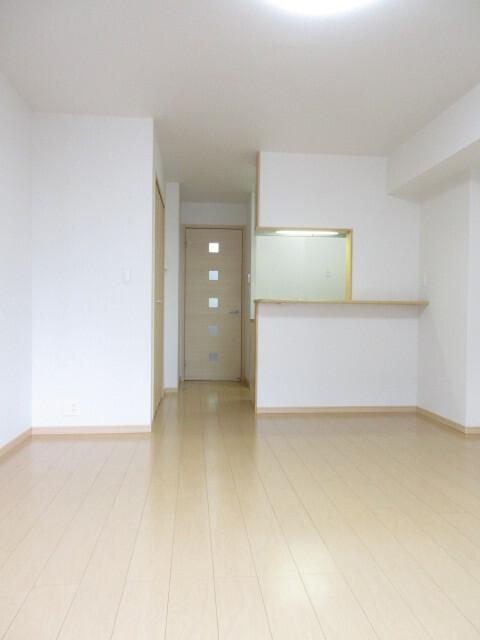 リバティ　ブリーズ（102） 室内