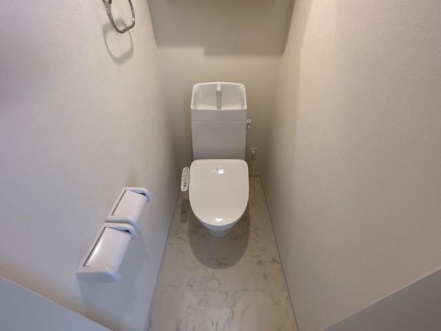 レヴメゾン神山弐番館 トイレ