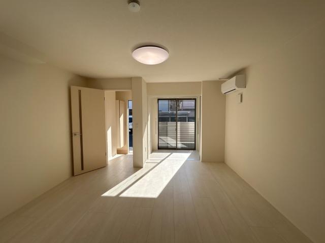 レヴメゾン神山弐番館 リビング