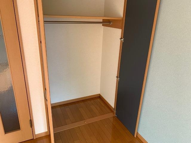 第Ⅱメゾン谷端（106） 収納