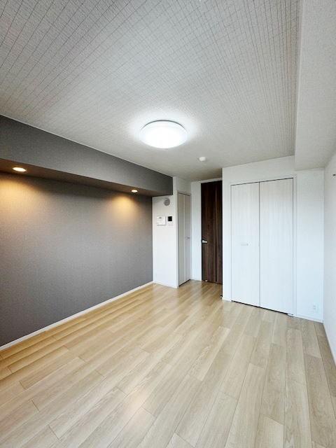 ｆｏｒＺｉ．Ｂ（フォージＢ）（302） 室内