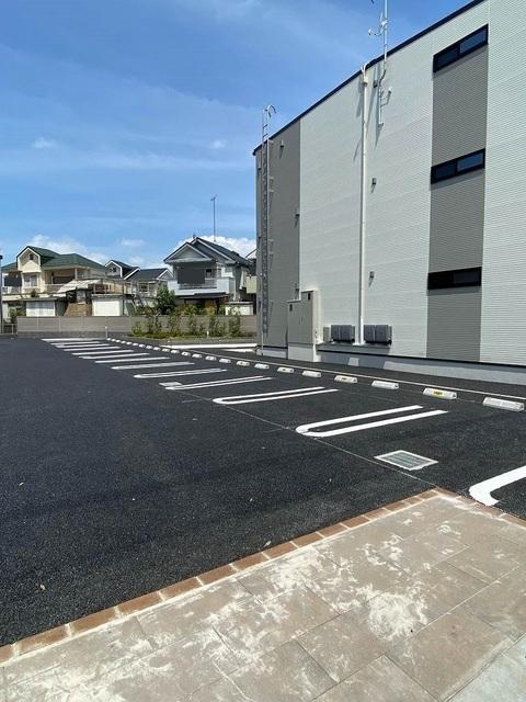 ｆｏｒＺｉ．Ｂ（フォージＢ）（302） 駐車場