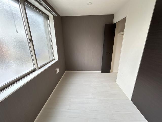 ラ・レーヌ・８０（ｌａ　ｒｅｉｎｅ８０） 部屋画像