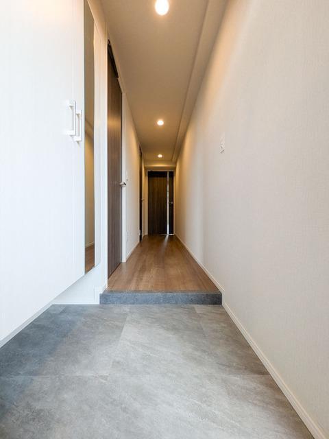 サンジョイアゼロ（611） 玄関