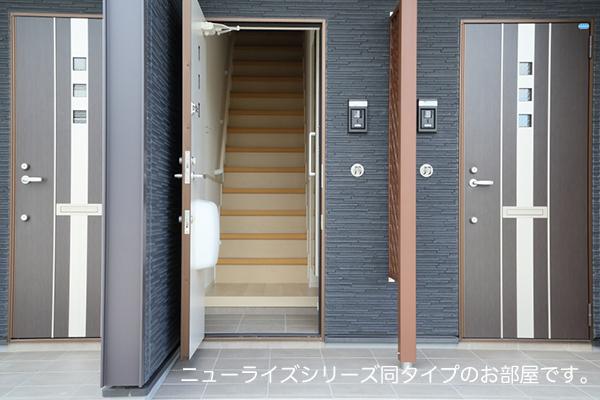 ラベンダーベイ（203） 玄関