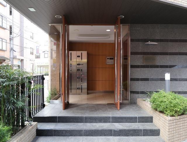新宿区中落合マンション エントランス