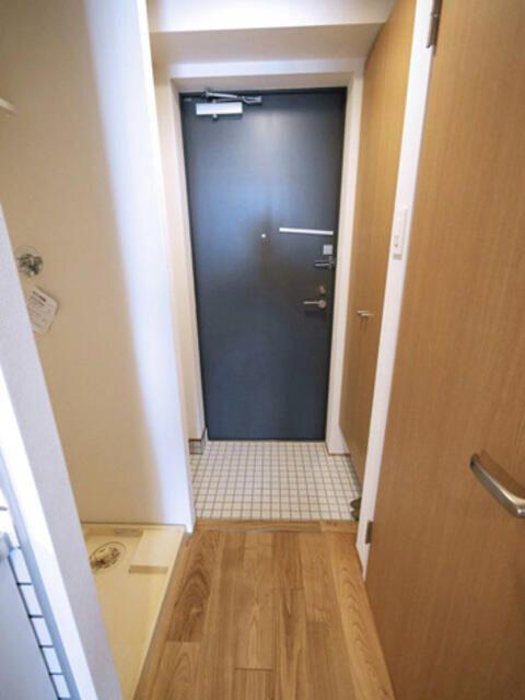 ビイルーム小金井（506） 玄関