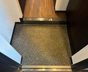 渋谷区本町マンション 玄関