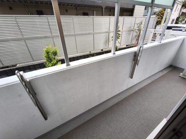 練馬区中村北テラスハウス バルコニー