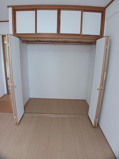 アドラブール（502） 収納