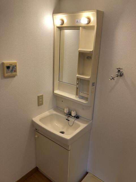 杉並区和泉マンション 洗面