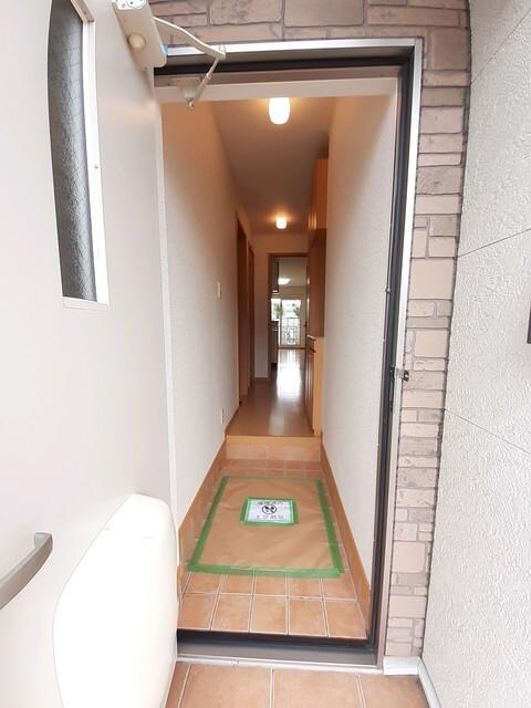 ルミエールⅠ（105） 玄関