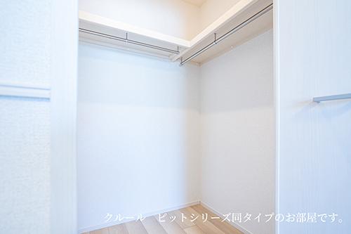 コンフォールＡ（201） 収納