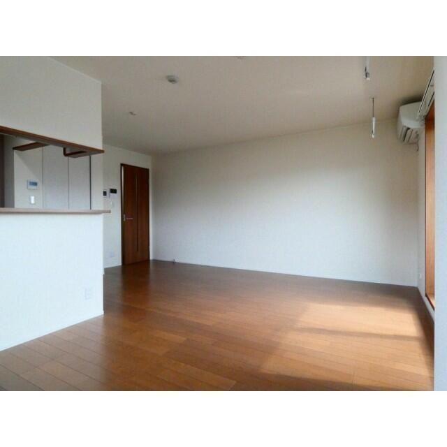 調布市佐須町マンション リビング
