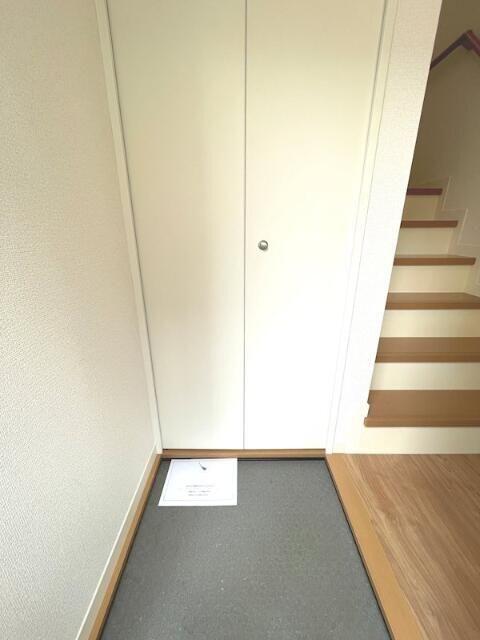豊島区南長崎アパート 玄関