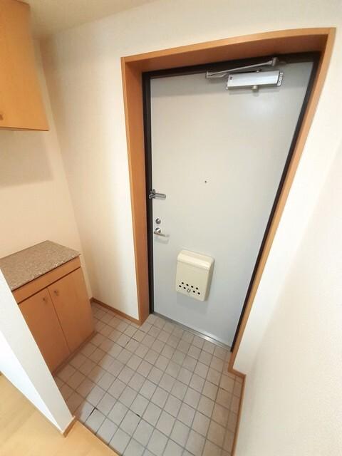 カルナック石鍋（303） 玄関