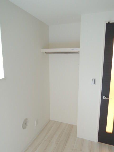 中野区本町アパート 収納