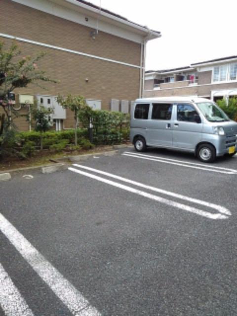 ファイン・ヒルＡ（103） 駐車場