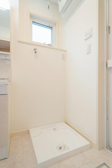 新宿区西落合一戸建 洗面
