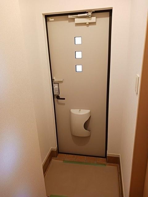 クレセール聖蹟（121） 玄関