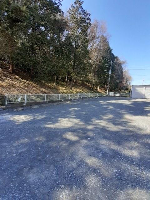 サンフローレンス（102） 駐車場