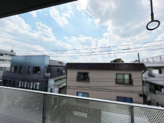 クローバー八番館（304） バルコニー