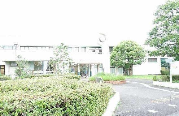 東久留米市立中央図書館：600m