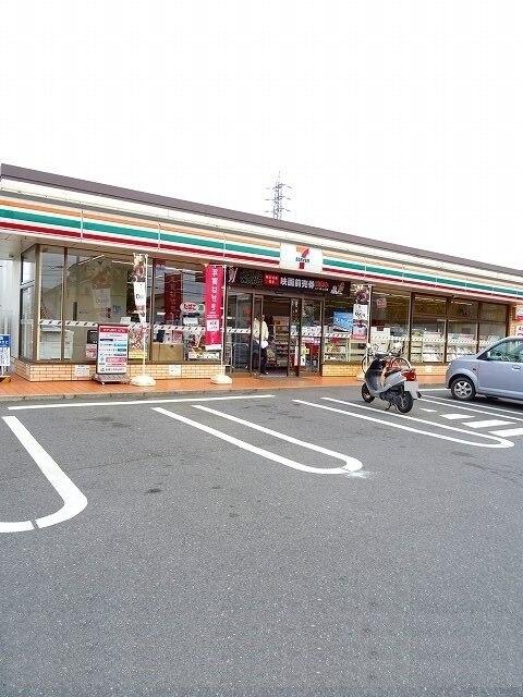 セブンイレブン武蔵野台店：140m