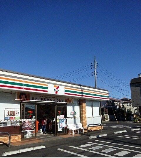 セブンイレブン：140m