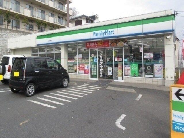 ファミリーマート：1200m