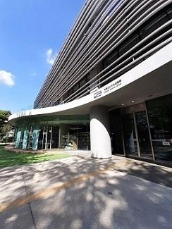 板橋区立中央図書館、平和公園：168m