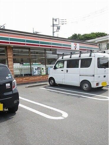 セブンイレブン：80m