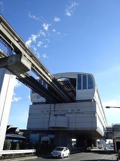 砂川七番駅：320m