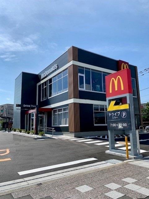 マクドナルド秋川店：850m