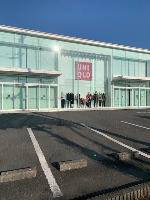 ユニクロ青梅店：1300m