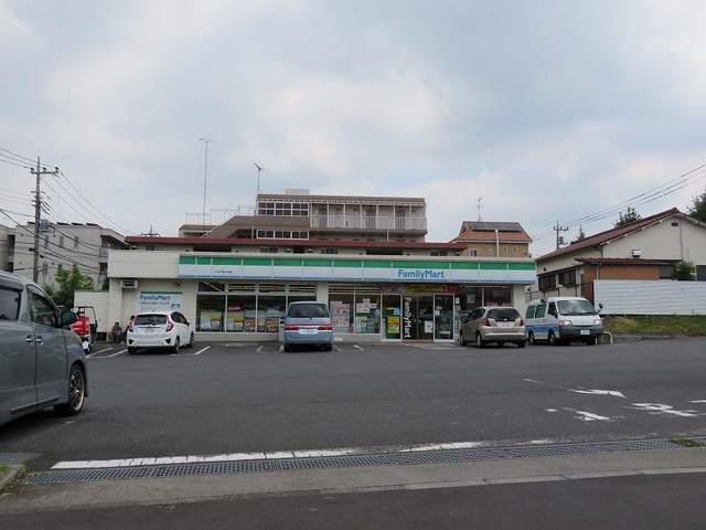 ファミリーマート：550m