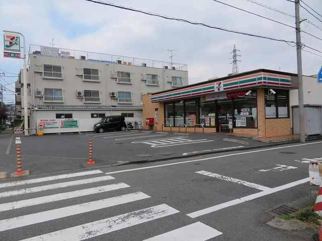 セブンイレブン：450m