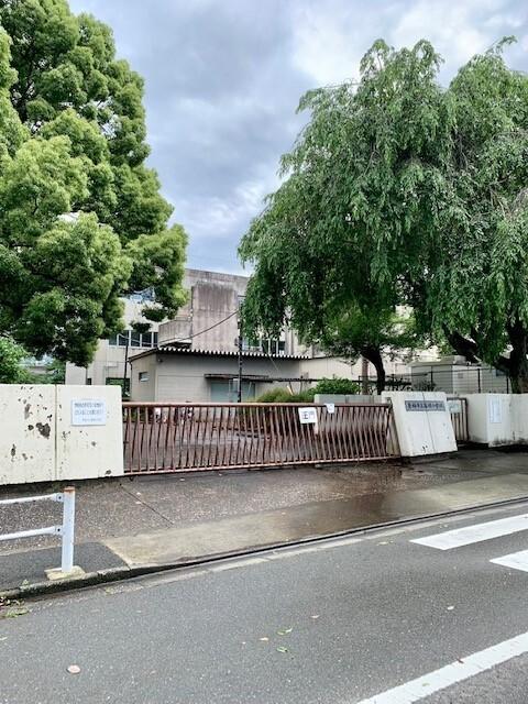 青梅市立藤橋小学校：550m