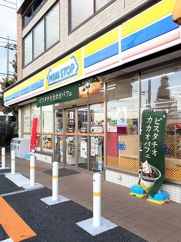 ミニストップ板橋四葉店：296m