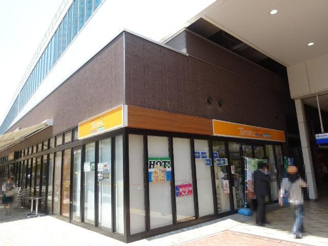 ファミリーマートトモニー石神井公園駅西口店：628m