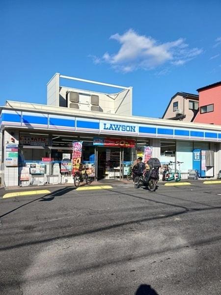 ローソン北区浮間二丁目店：377m