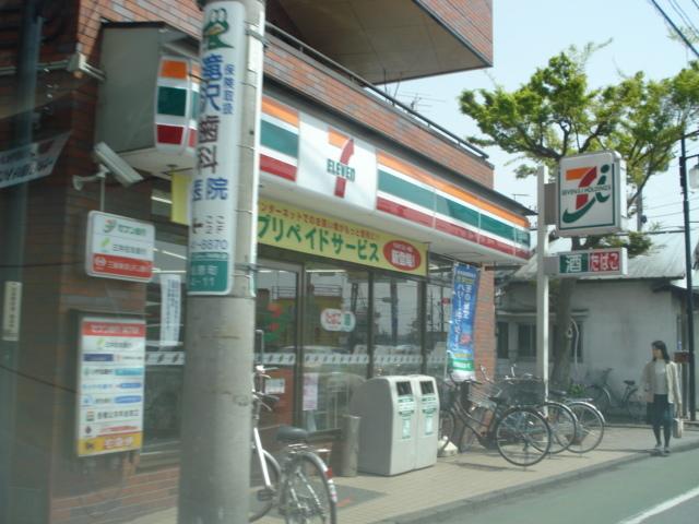 セブンイレブン拝島駅南口店：611m