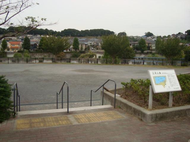 公園：100m