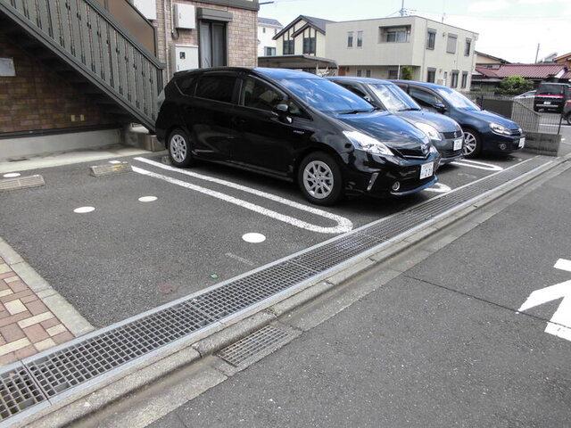 リベルテ豊田（101） 駐車場