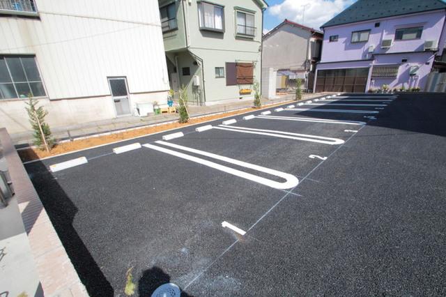 ルミエールI（303） 駐車場