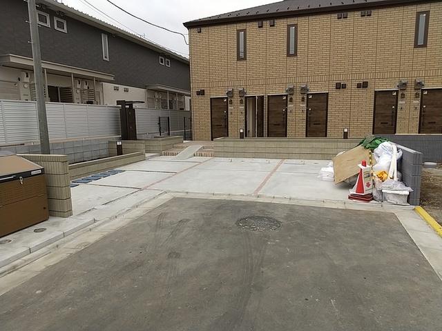 セジュール新秋津（201） 駐車場